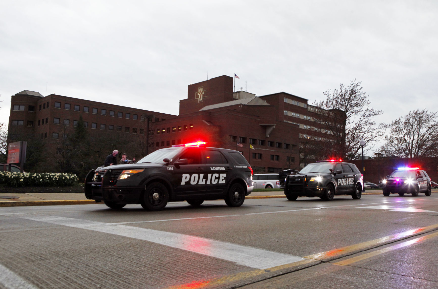 First responders recognize Hammond health care workers